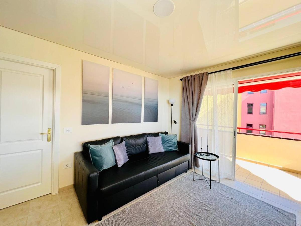Cozy Beachfront Flat With Pool & Panoramic Sea View Terrace Apartment Пуерто де Сантяго Екстериор снимка
