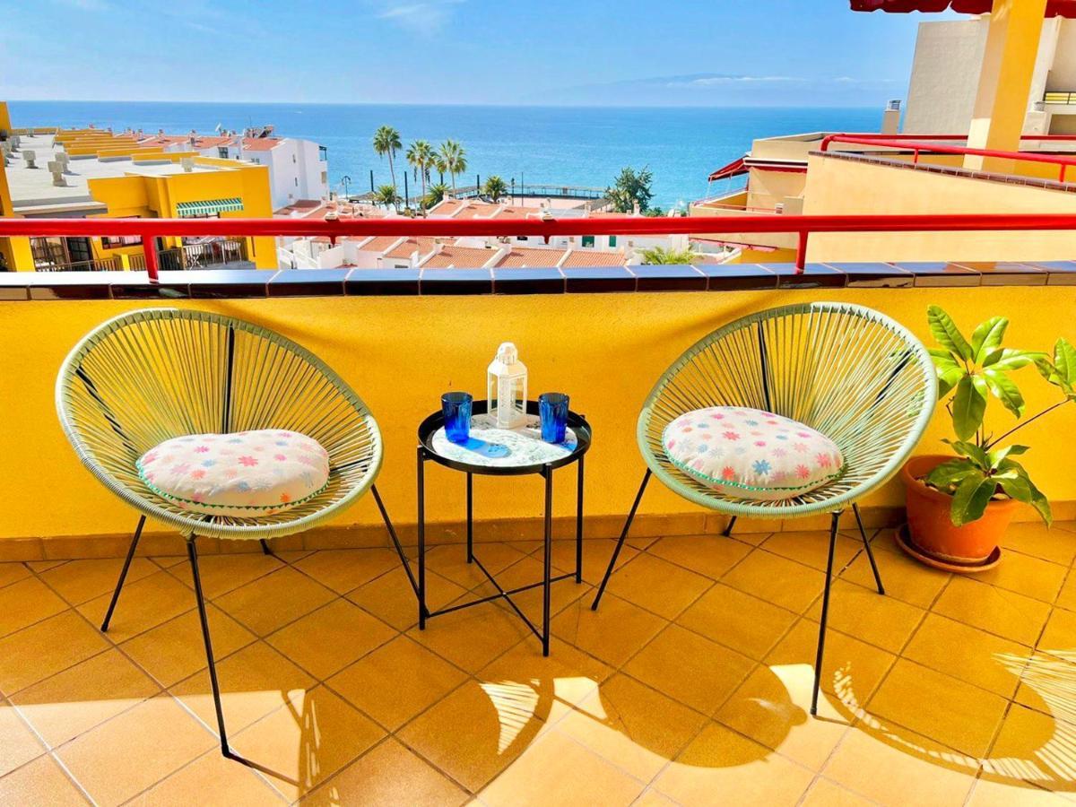 Cozy Beachfront Flat With Pool & Panoramic Sea View Terrace Apartment Пуерто де Сантяго Екстериор снимка