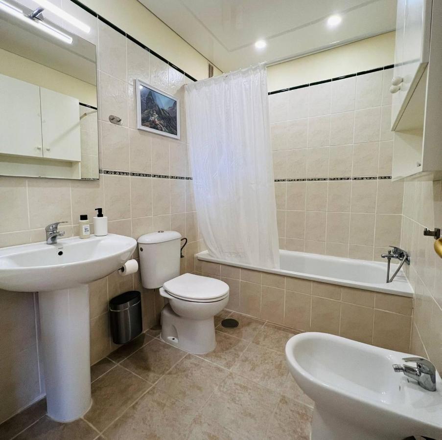 Cozy Beachfront Flat With Pool & Panoramic Sea View Terrace Apartment Пуерто де Сантяго Екстериор снимка